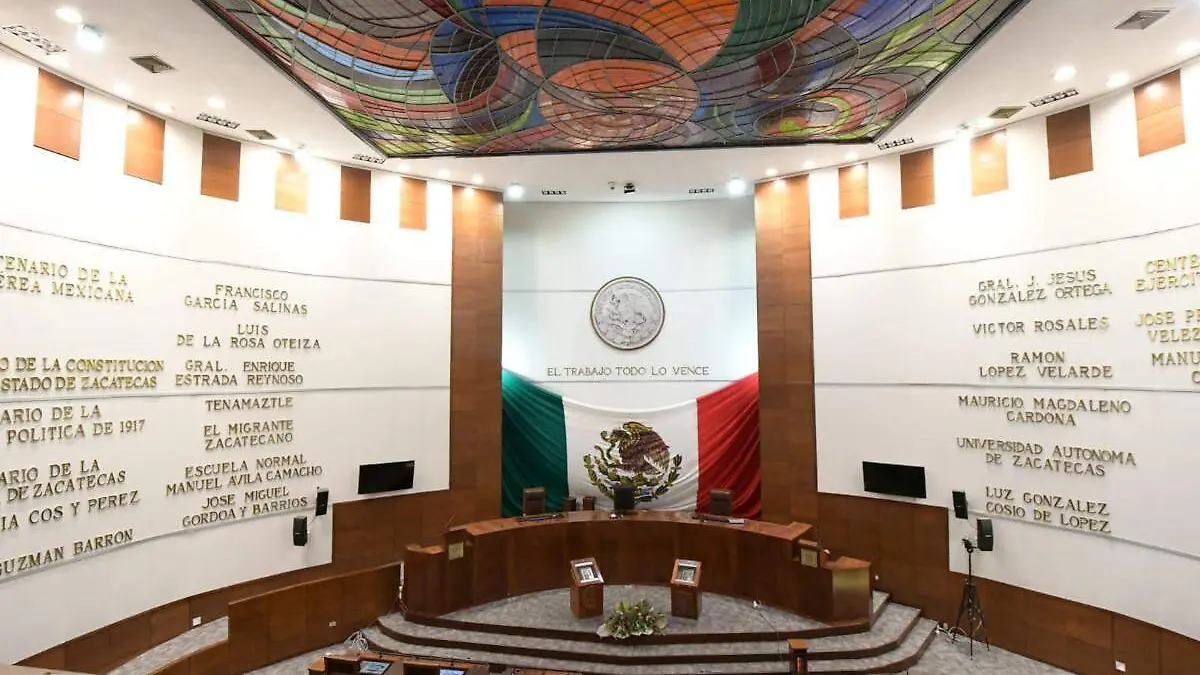 Salón de plenos Legislatura del Estado